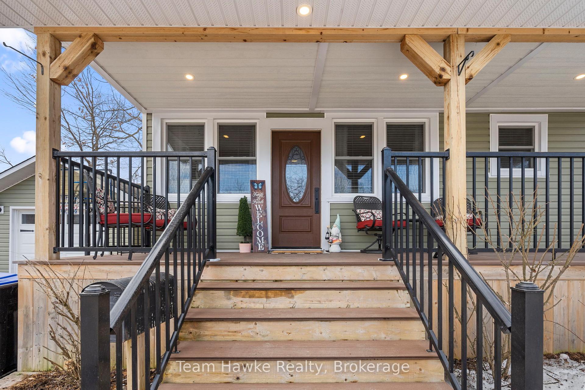 Photo 3 of 475 Colborne Street, Midland — HOMEH