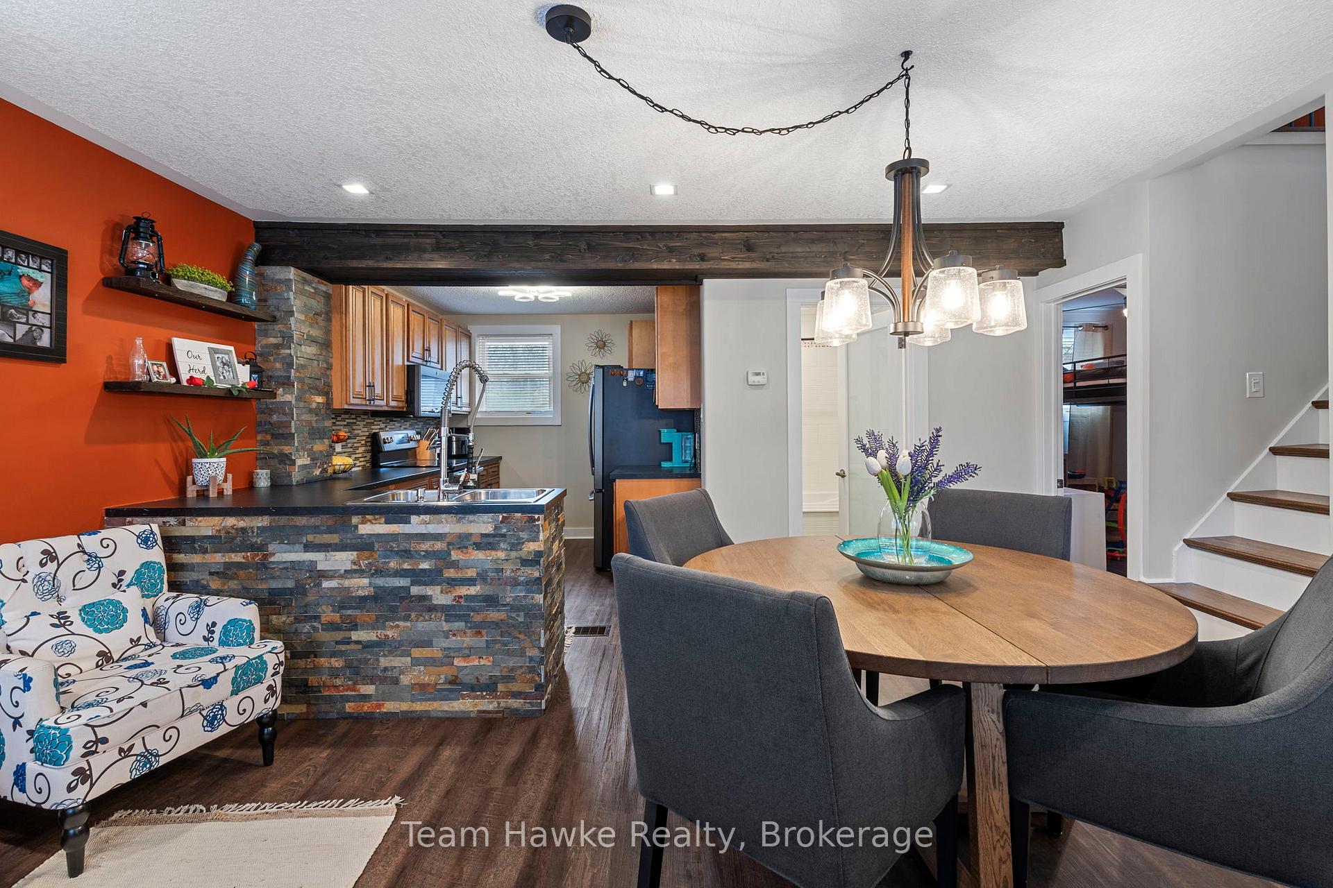 Photo 7 of 475 Colborne Street, Midland — HOMEH