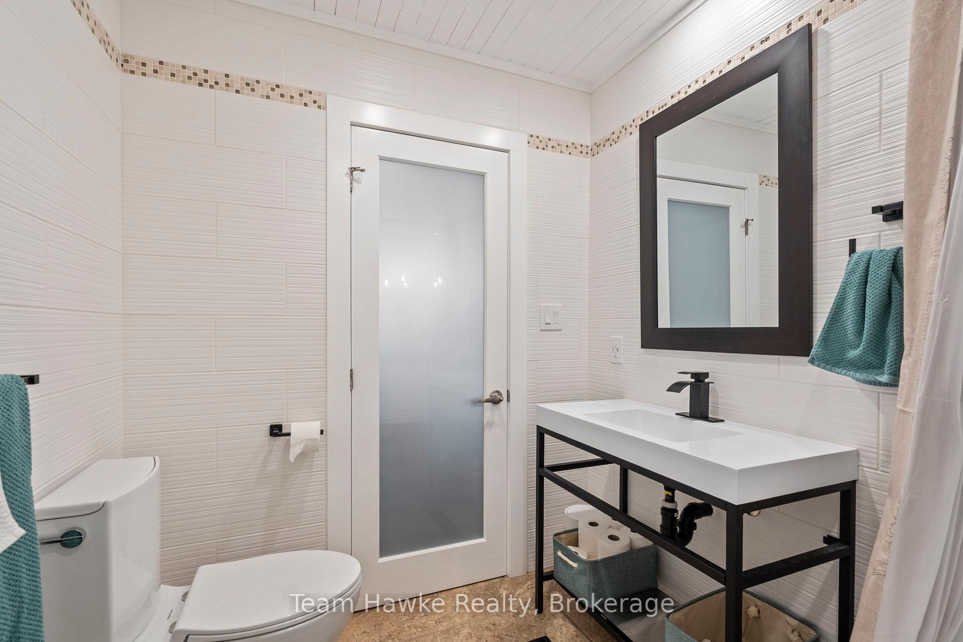 Photo 13 of 475 Colborne Street, Midland — HOMEH