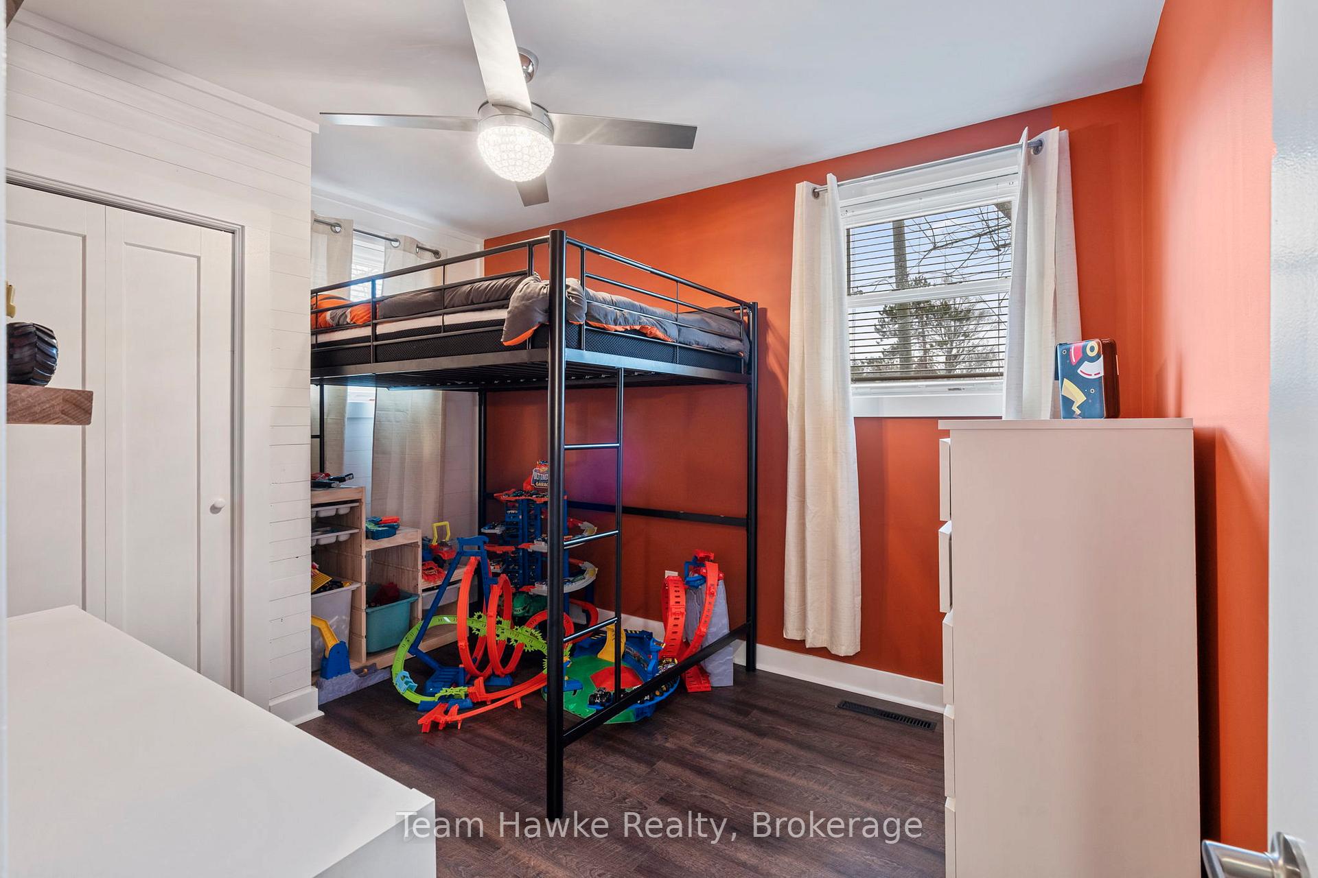 Photo 24 of 475 Colborne Street, Midland — HOMEH