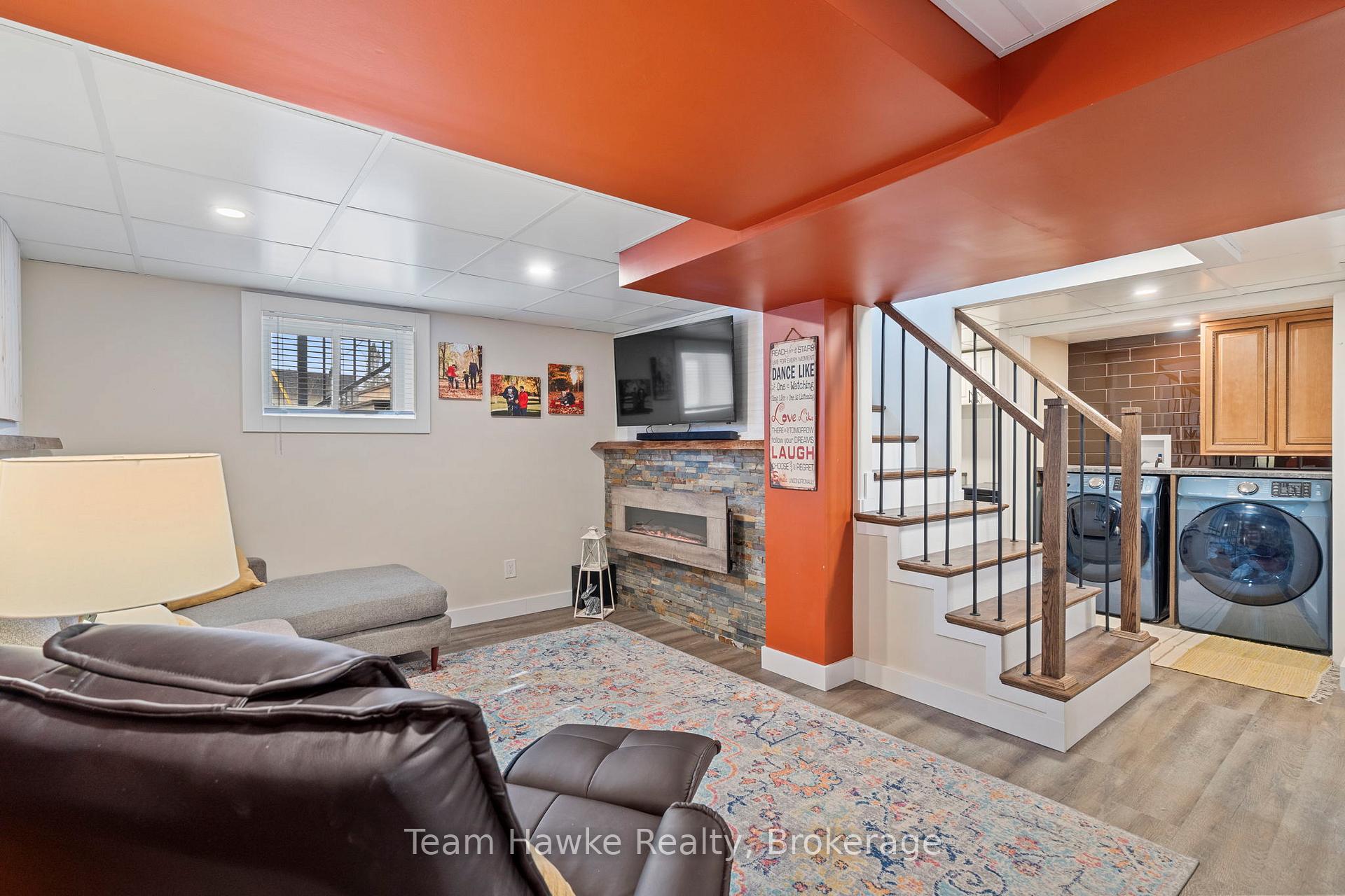 Photo 32 of 475 Colborne Street, Midland — HOMEH
