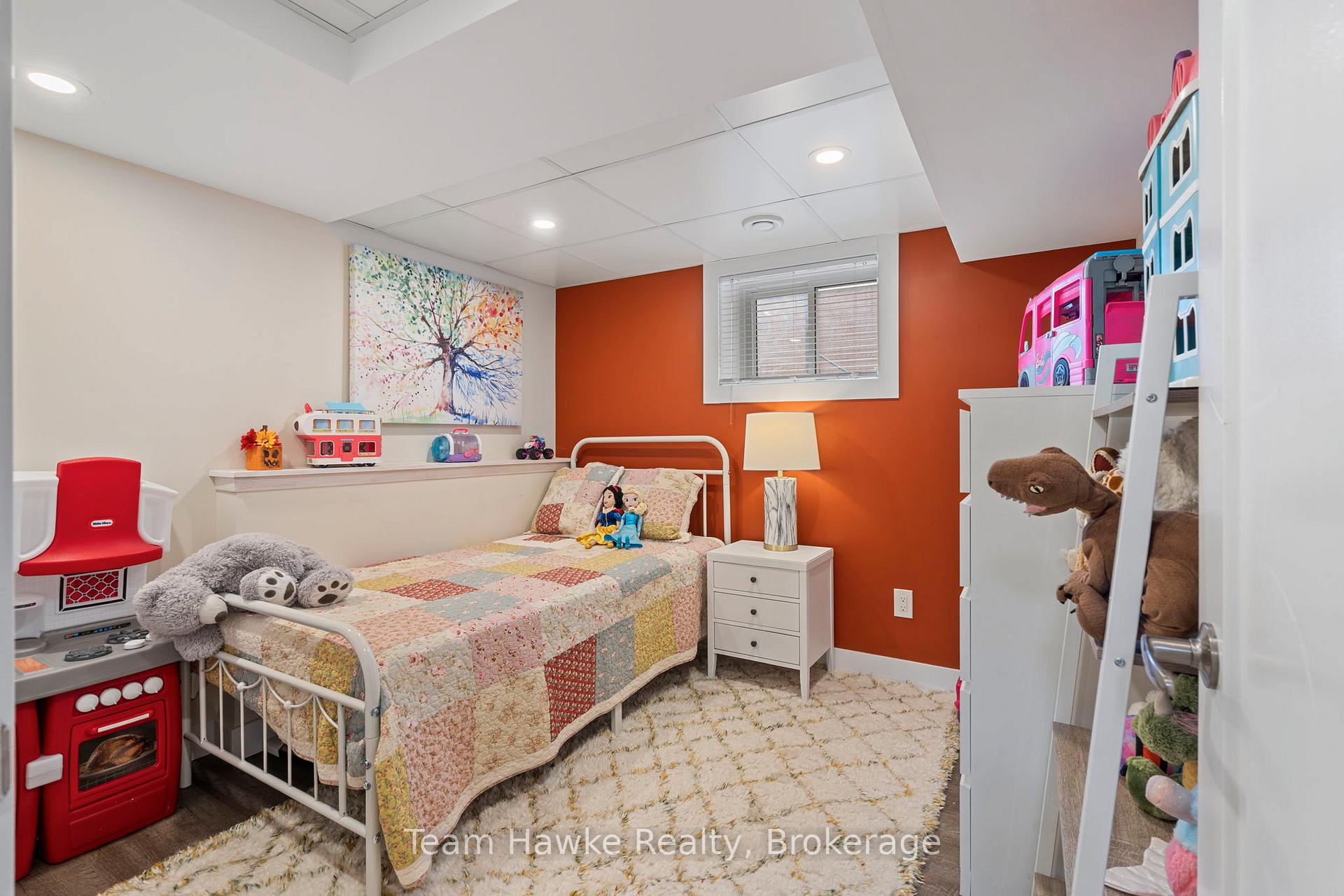 Photo 35 of 475 Colborne Street, Midland — HOMEH