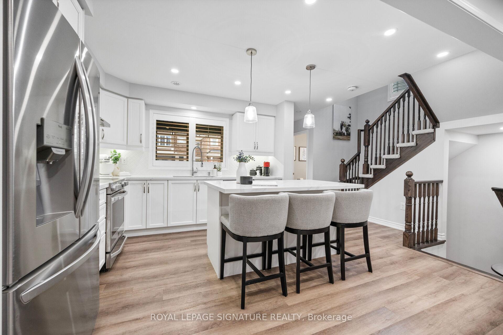 Photo 9 of 890 Cactus Point, Milton, Cobban — HOMEH