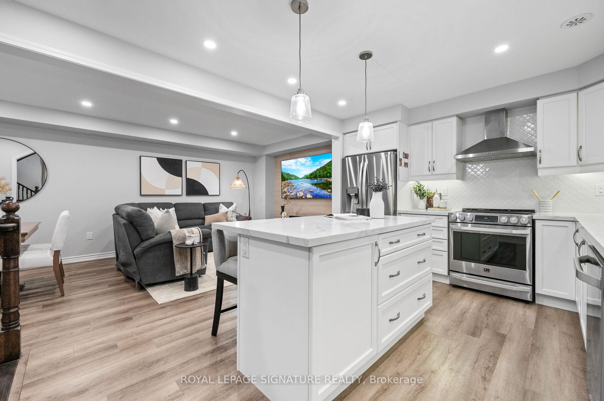 Photo 10 of 890 Cactus Point, Milton, Cobban — HOMEH