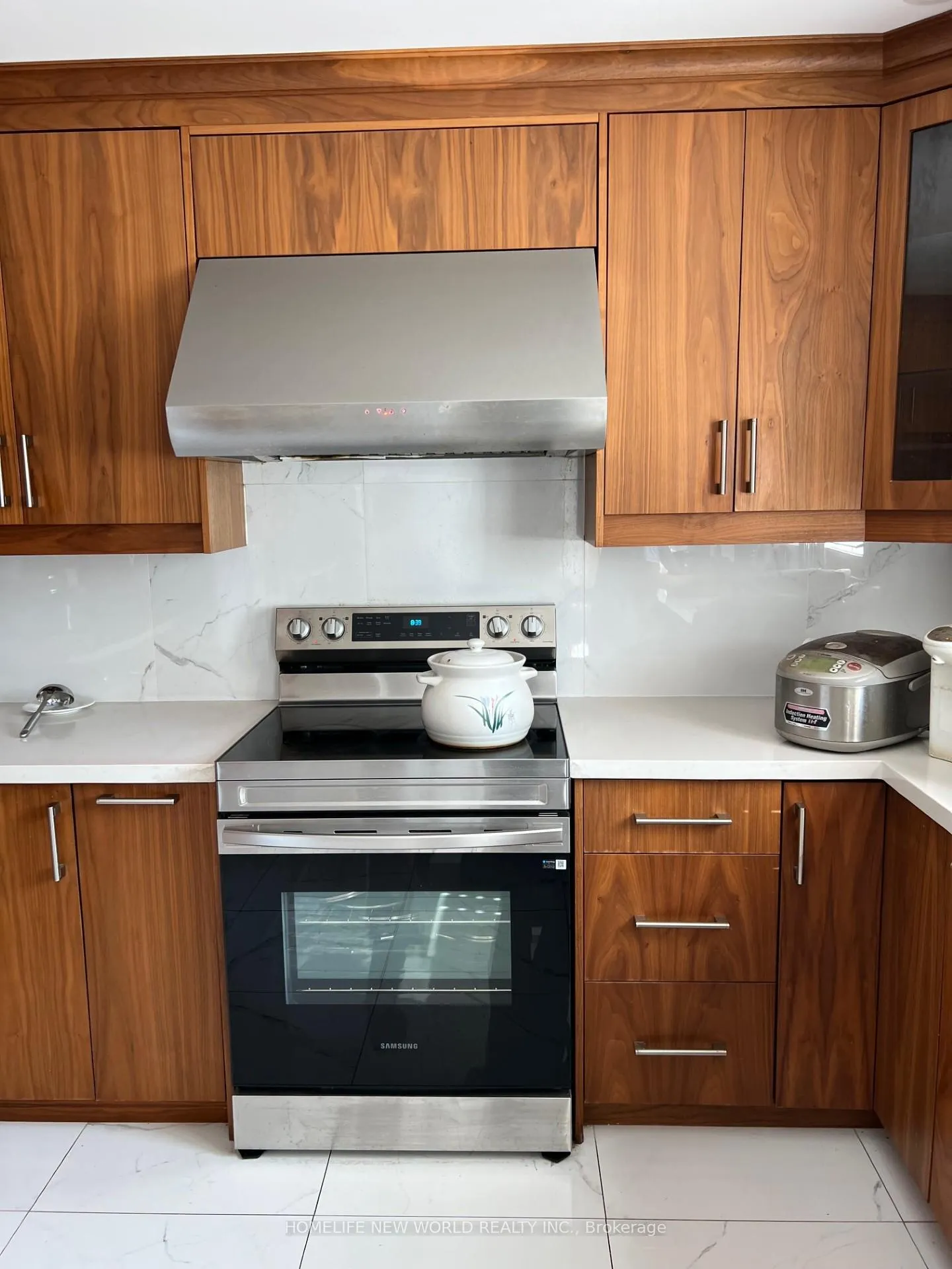 Photo 9 of Unit MAIN RM 1, 27 Wilclay Avenue, Markham, Milliken Mills East — HOMEH