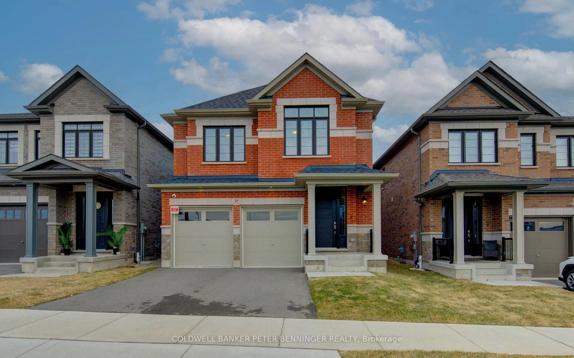 Photo 2 of 39 Guernsey Drive, Kitchener, Trussler — HOMEH