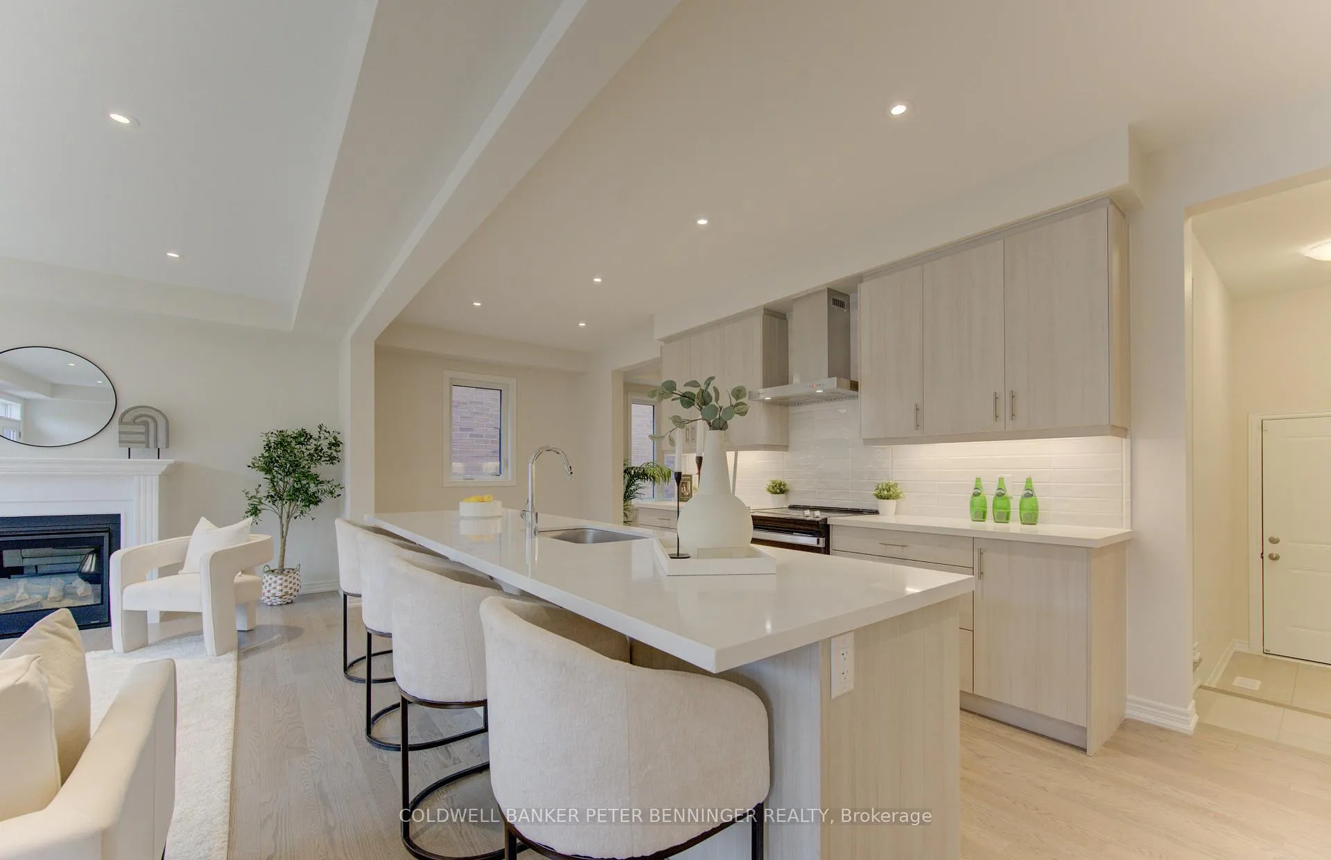 Photo 12 of 39 Guernsey Drive, Kitchener, Trussler — HOMEH