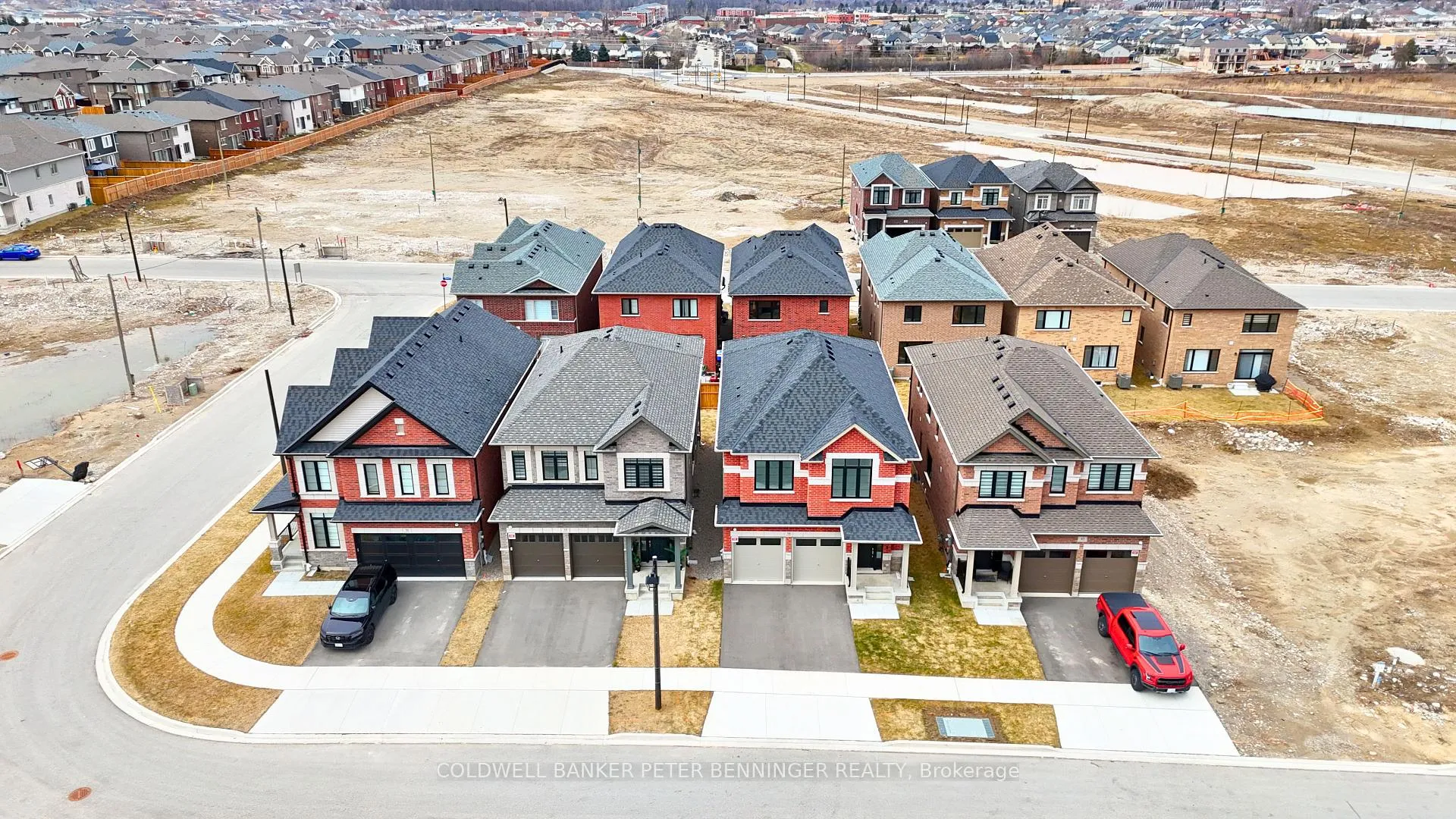 Photo 42 of 39 Guernsey Drive, Kitchener, Trussler — HOMEH