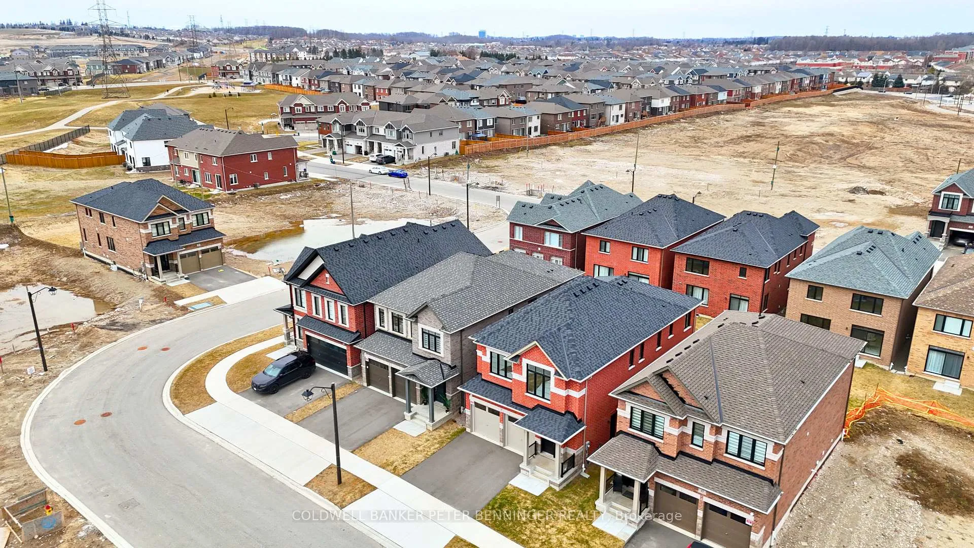 Photo 43 of 39 Guernsey Drive, Kitchener, Trussler — HOMEH