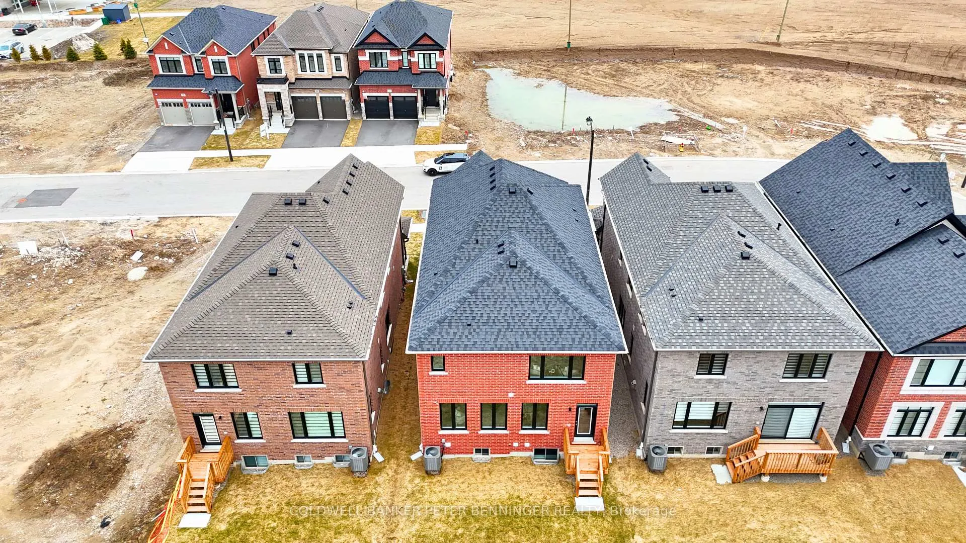 Photo 44 of 39 Guernsey Drive, Kitchener, Trussler — HOMEH
