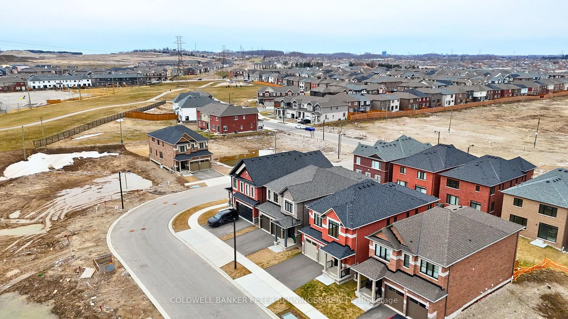 Photo 45 of 39 Guernsey Drive, Kitchener, Trussler — HOMEH