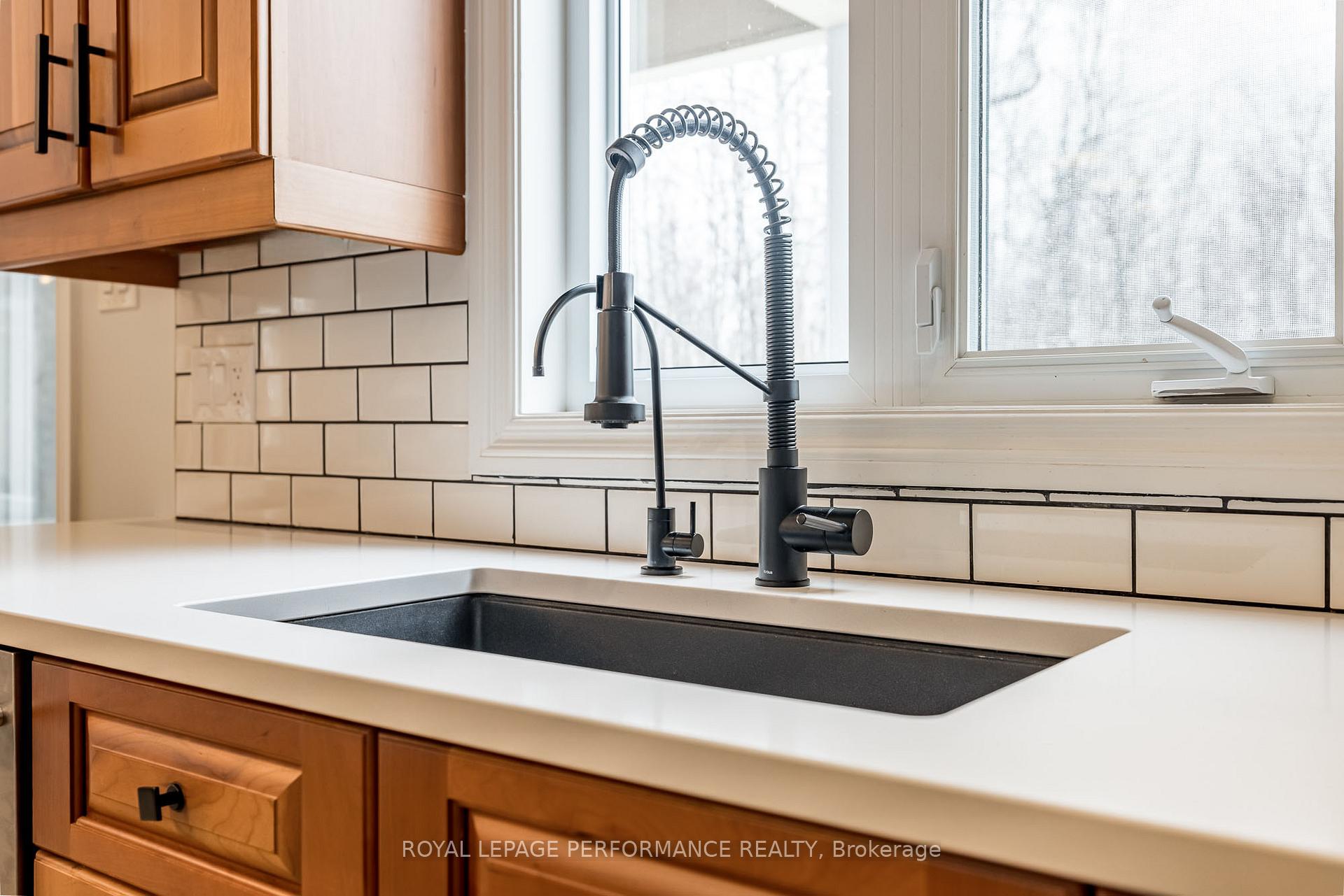 Photo 19 of 76 John Aselford Drive, Ottawa, Kanata - Kanata (North West) — HOMEH