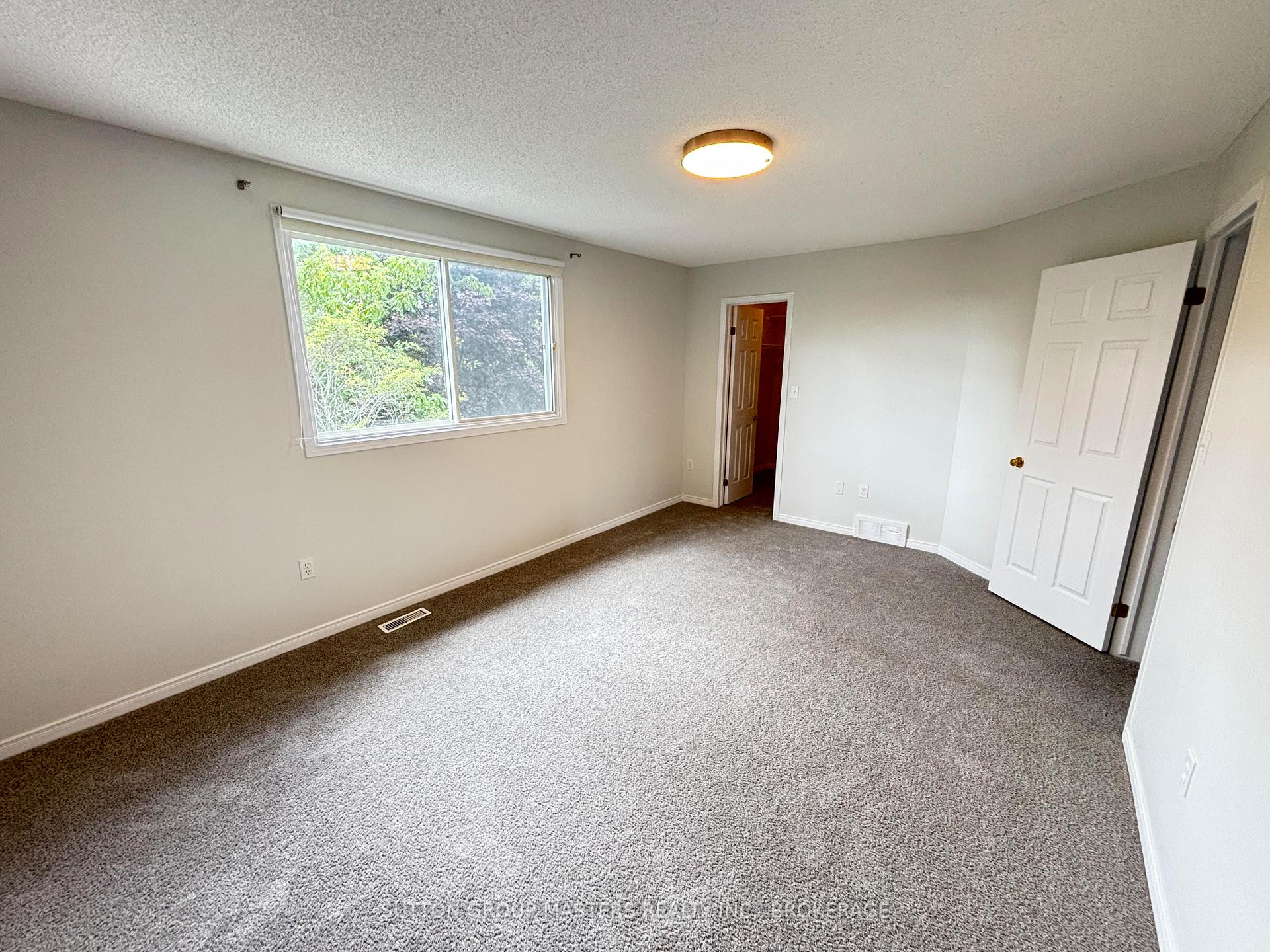 Photo 10 of 1077 Acadia Drive, Kingston, City Southwest — HOMEH