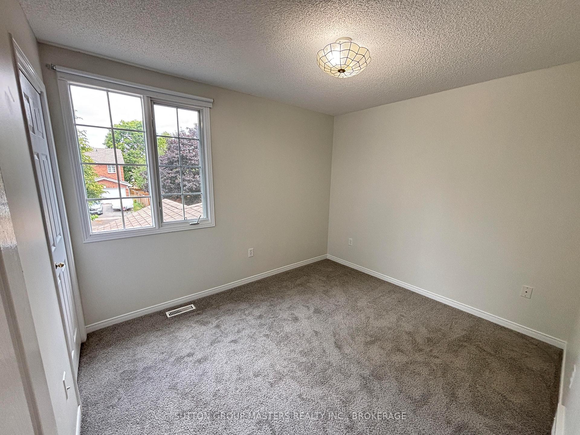 Photo 13 of 1077 Acadia Drive, Kingston, City Southwest — HOMEH