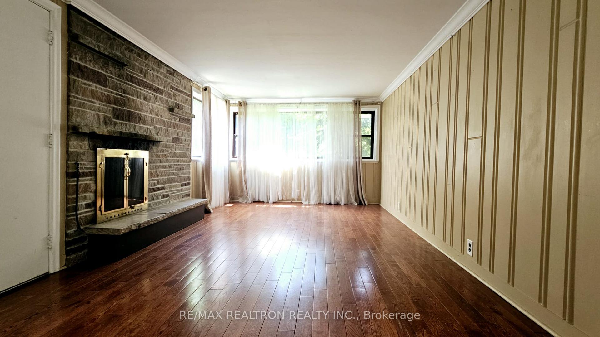 Photo 7 of 31 Ramona Boulevard, Markham, Markham Village — HOMEH