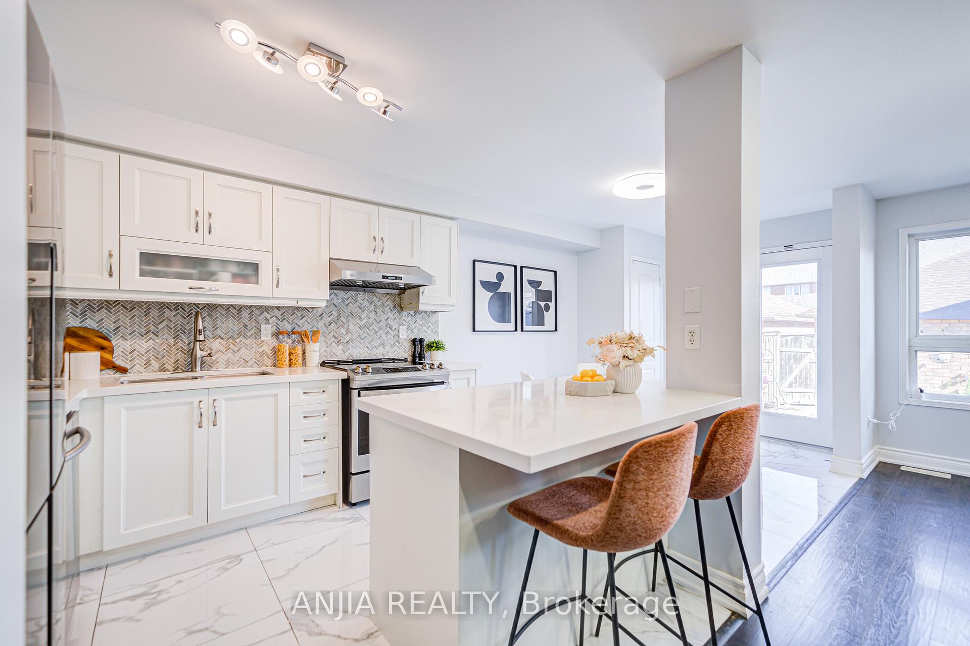 Photo 15 of 706 Castlemore Avenue, Markham, Wismer — HOMEH