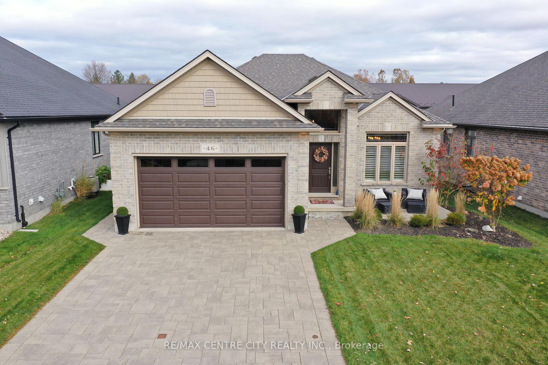 Photo 2 of 46 Timberwalk Trail, Middlesex Centre, Ilderton — HOMEH