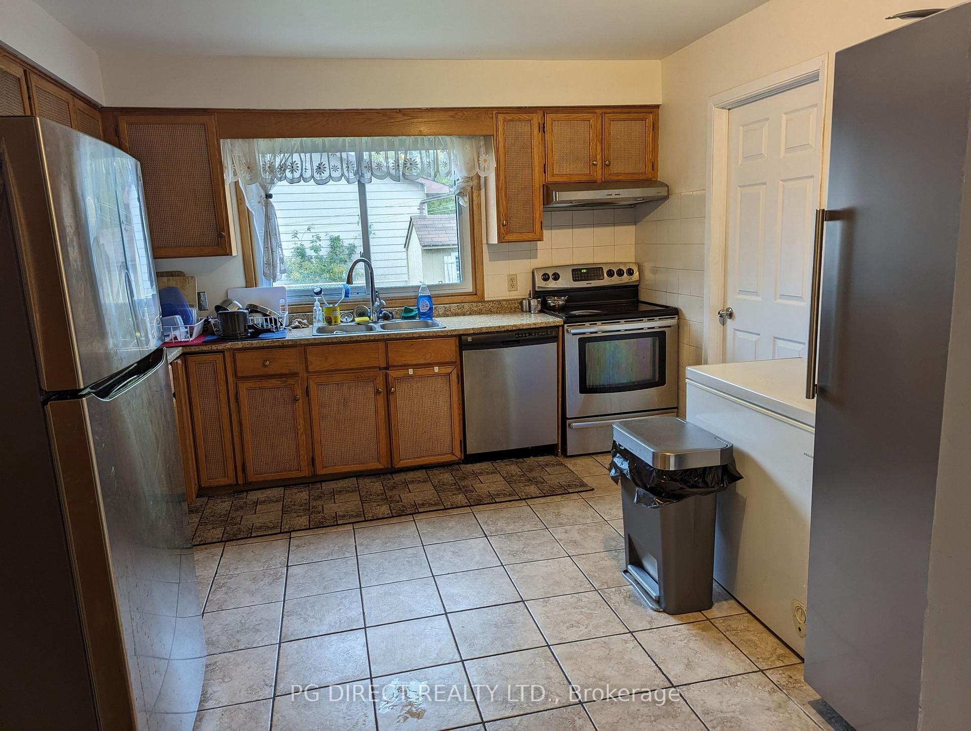 Photo 3 of 743 Selkirk Road, Kingston, North of Taylor-Kidd Blvd — HOMEH