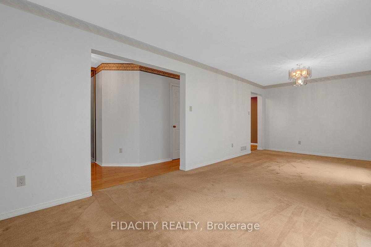 Photo 4 of 124 Rowe Drive, Ottawa, Kanata - Katimavik — HOMEH