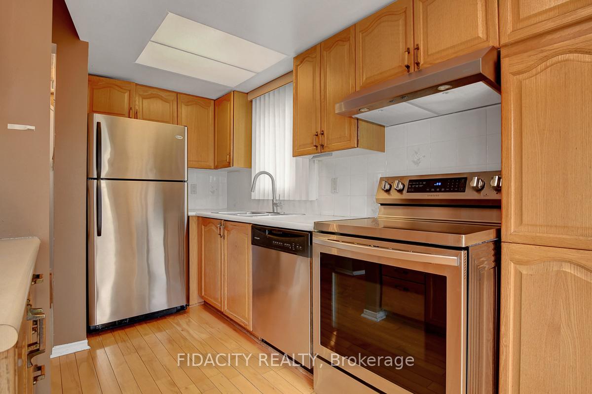 Photo 8 of 124 Rowe Drive, Ottawa, Kanata - Katimavik — HOMEH