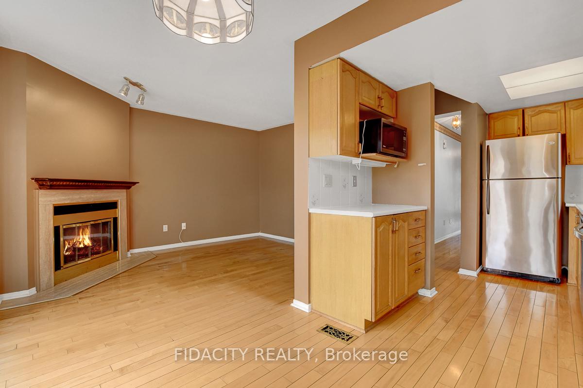 Photo 10 of 124 Rowe Drive, Ottawa, Kanata - Katimavik — HOMEH