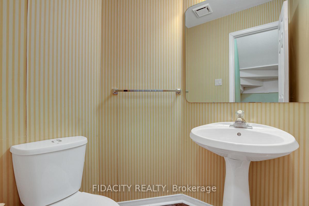 Photo 11 of 124 Rowe Drive, Ottawa, Kanata - Katimavik — HOMEH