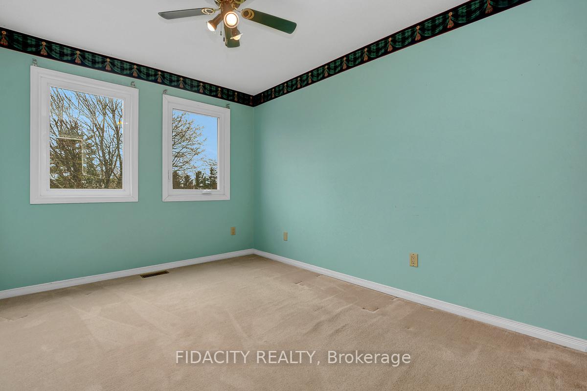 Photo 17 of 124 Rowe Drive, Ottawa, Kanata - Katimavik — HOMEH