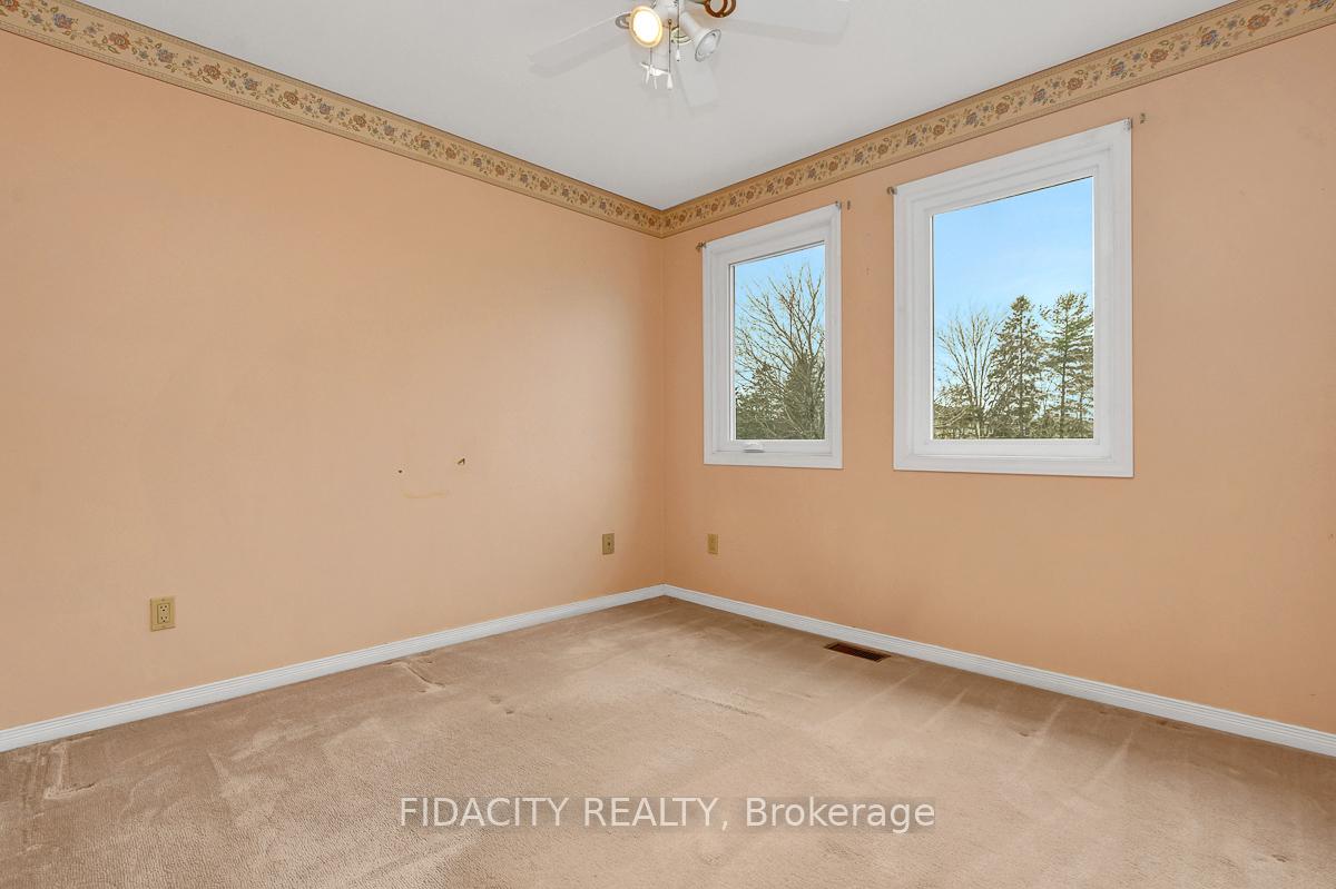 Photo 18 of 124 Rowe Drive, Ottawa, Kanata - Katimavik — HOMEH