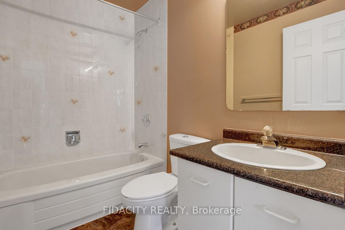 Photo 19 of 124 Rowe Drive, Ottawa, Kanata - Katimavik — HOMEH