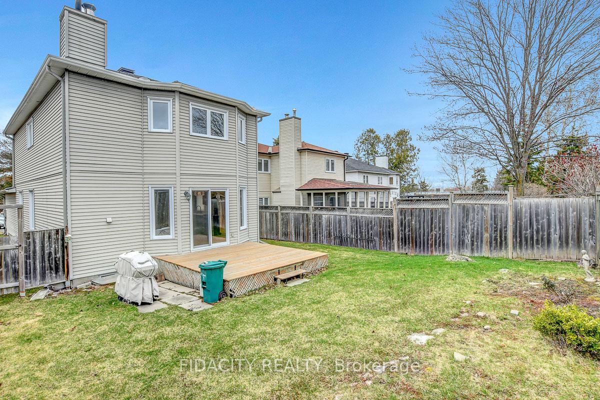 Photo 24 of 124 Rowe Drive, Ottawa, Kanata - Katimavik — HOMEH