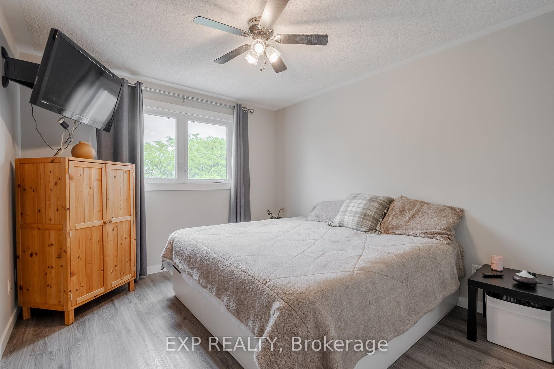 Photo 9 of 22 Kristen Court, Middlesex Centre, Kilworth — HOMEH