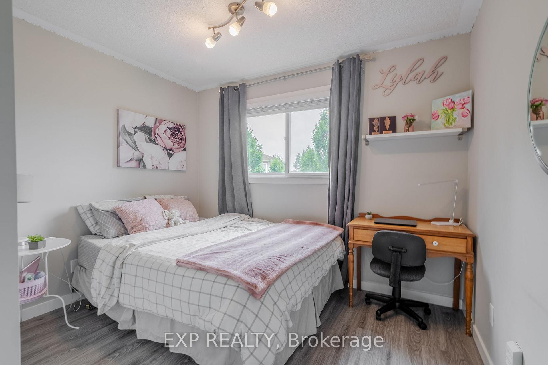 Photo 12 of 22 Kristen Court, Middlesex Centre, Kilworth — HOMEH