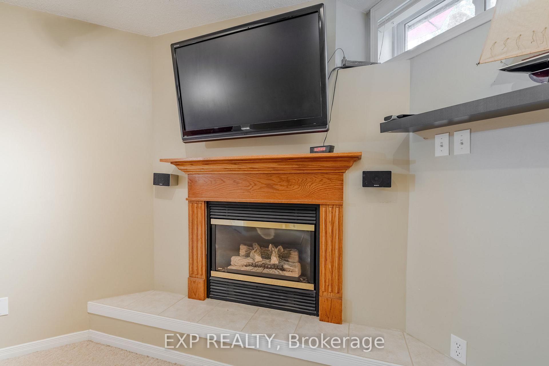 Photo 17 of 22 Kristen Court, Middlesex Centre, Kilworth — HOMEH