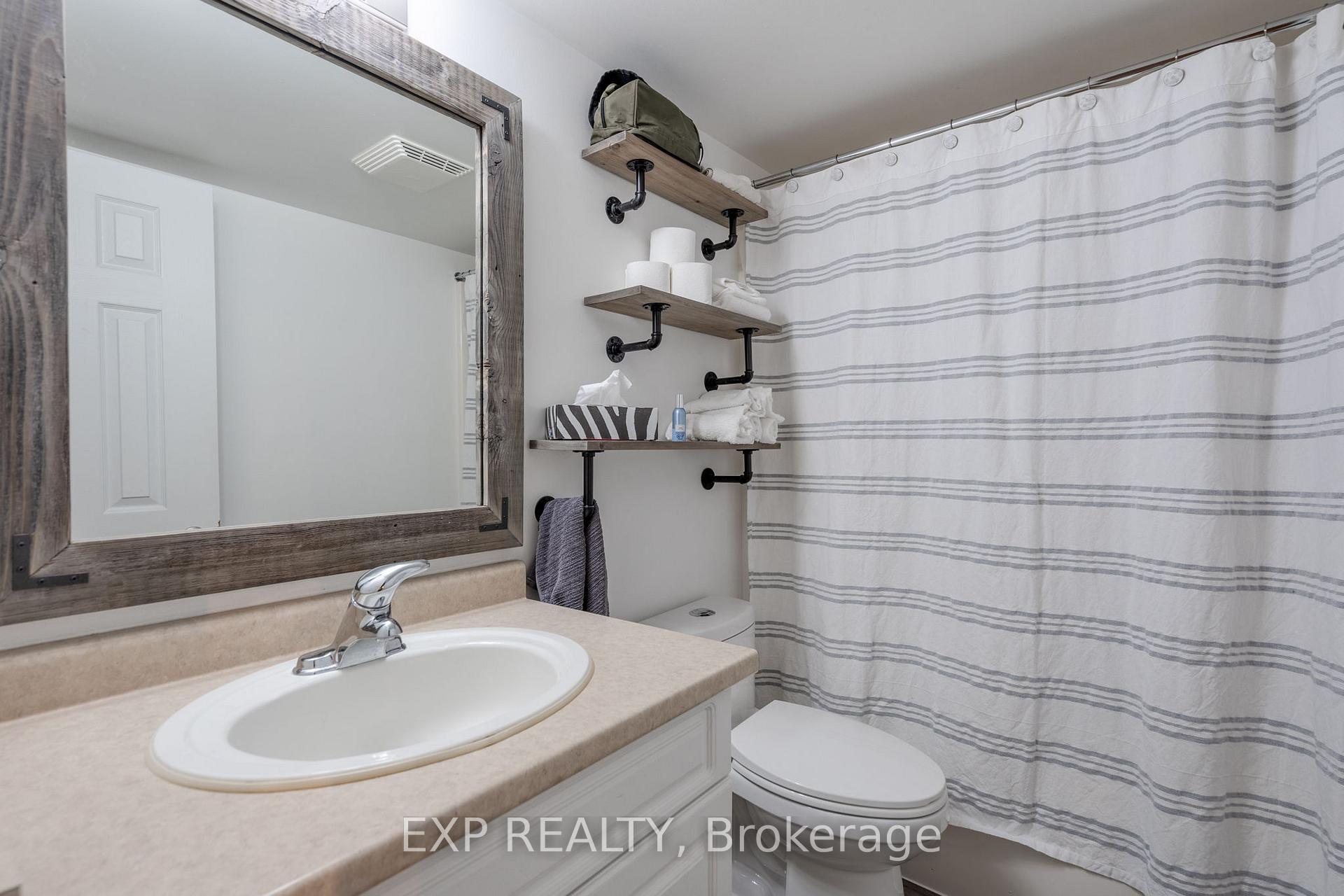 Photo 18 of 22 Kristen Court, Middlesex Centre, Kilworth — HOMEH