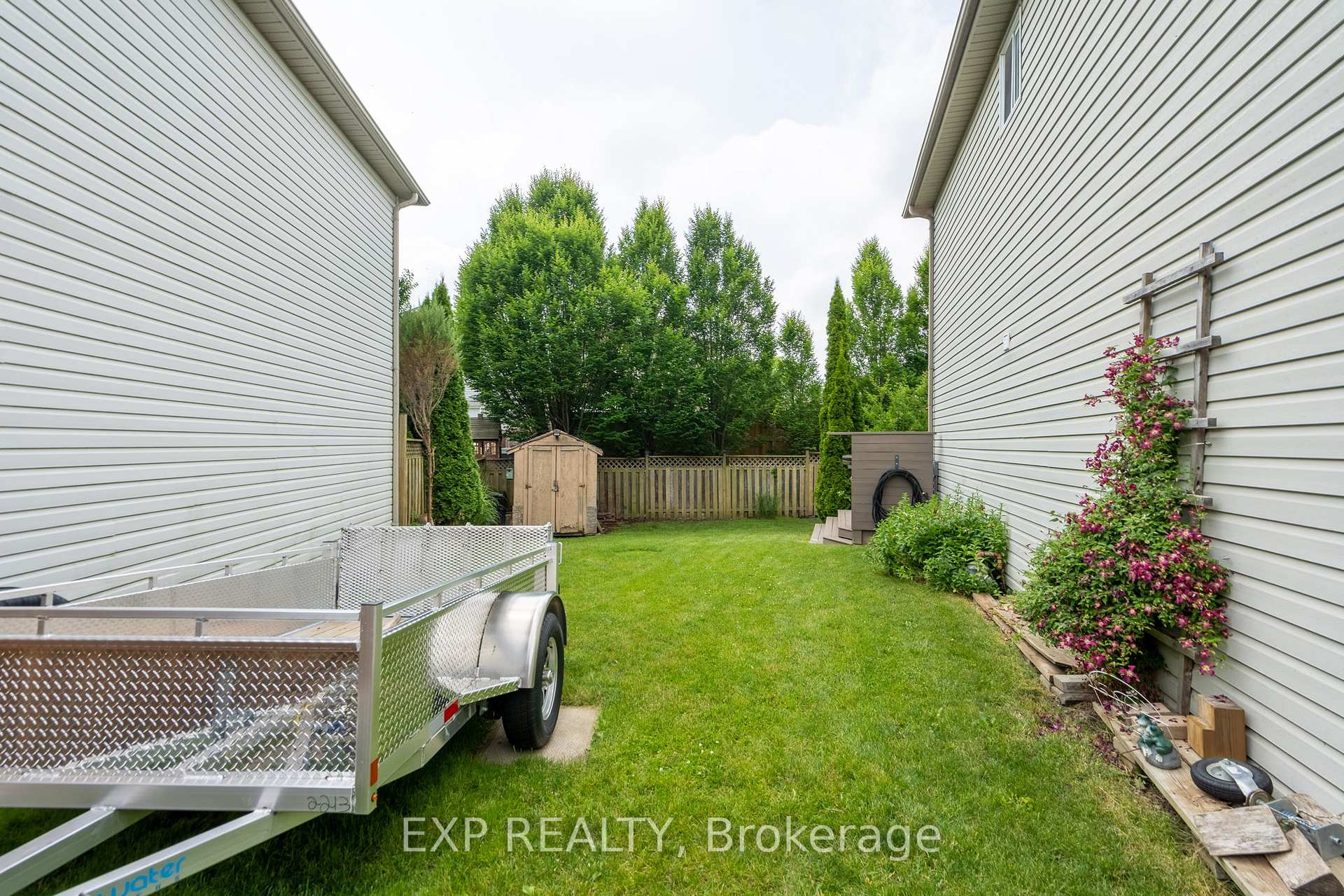 Photo 21 of 22 Kristen Court, Middlesex Centre, Kilworth — HOMEH