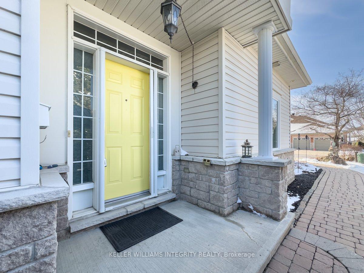 Photo 2 of 52 Kinmount Private, Ottawa, Kanata - Kanata Lakes/Heritage Hills — HOMEH