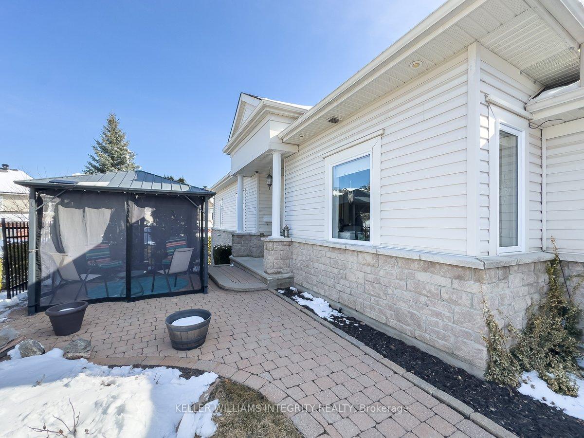Photo 3 of 52 Kinmount Private, Ottawa, Kanata - Kanata Lakes/Heritage Hills — HOMEH