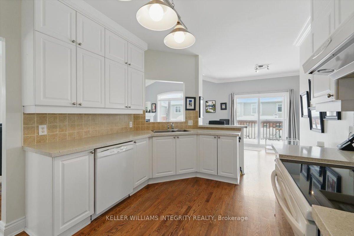 Photo 17 of 52 Kinmount Private, Ottawa, Kanata - Kanata Lakes/Heritage Hills — HOMEH
