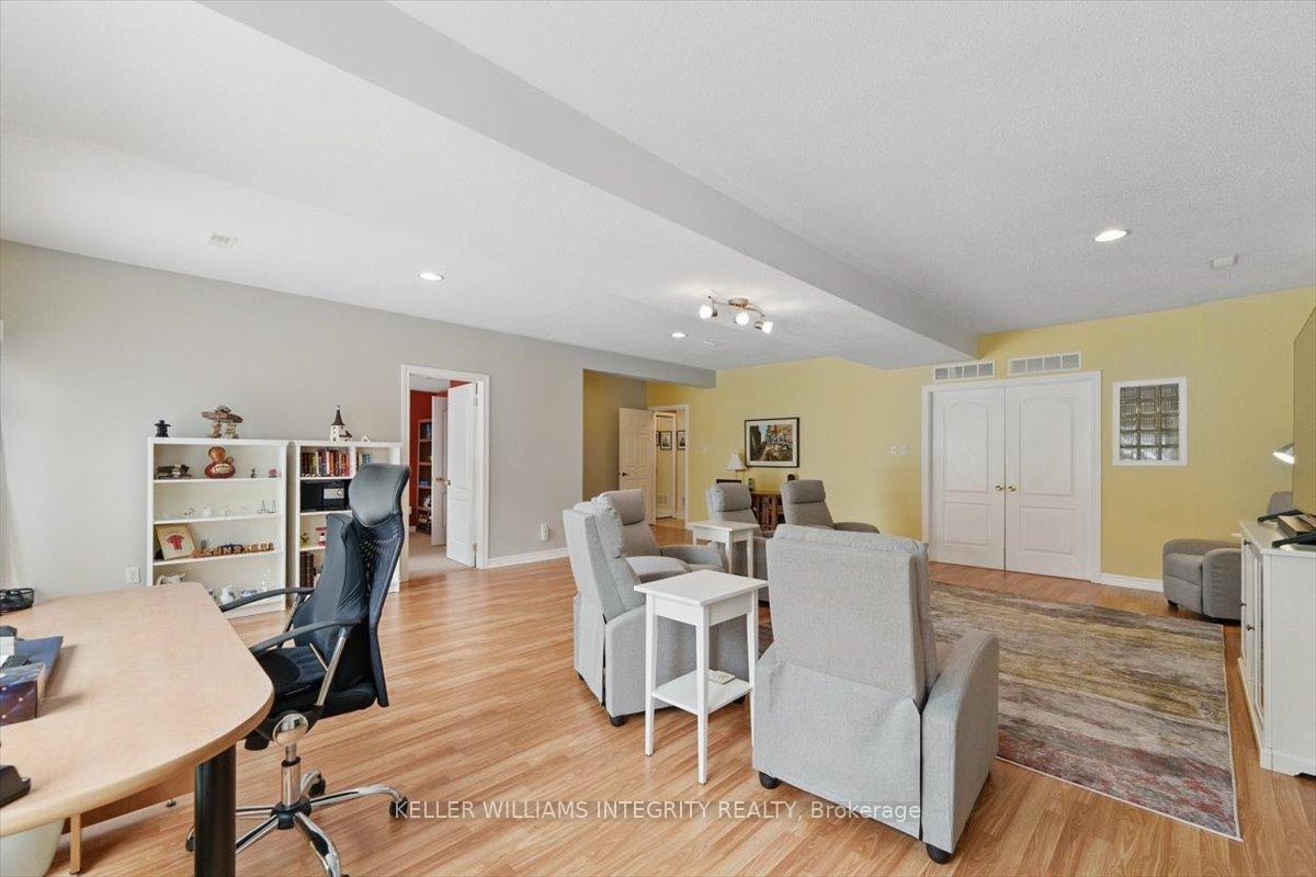 Photo 32 of 52 Kinmount Private, Ottawa, Kanata - Kanata Lakes/Heritage Hills — HOMEH