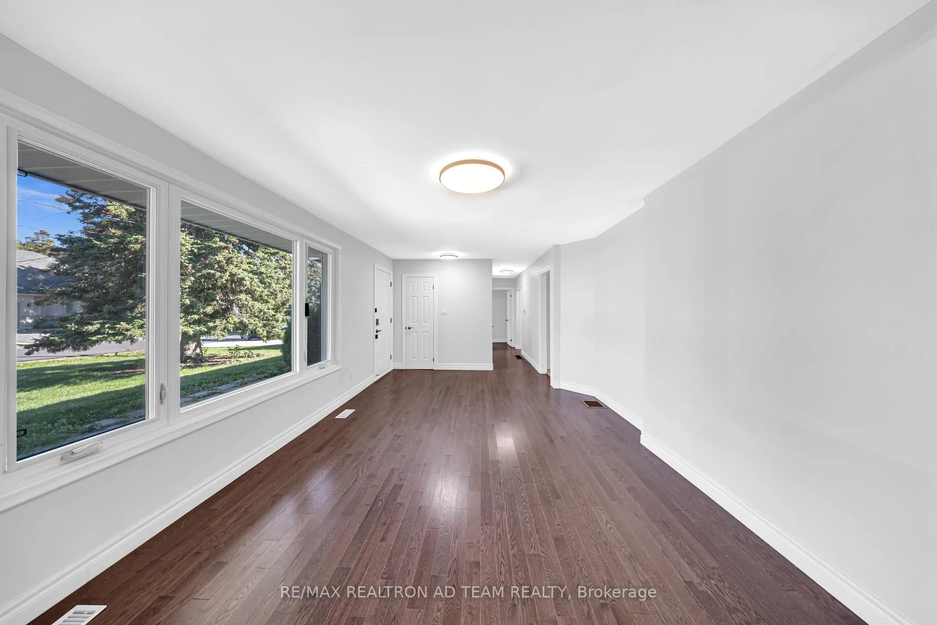 Photo 12 of Unit Main, 18 Windridge Drive, Markham, Bullock — HOMEH