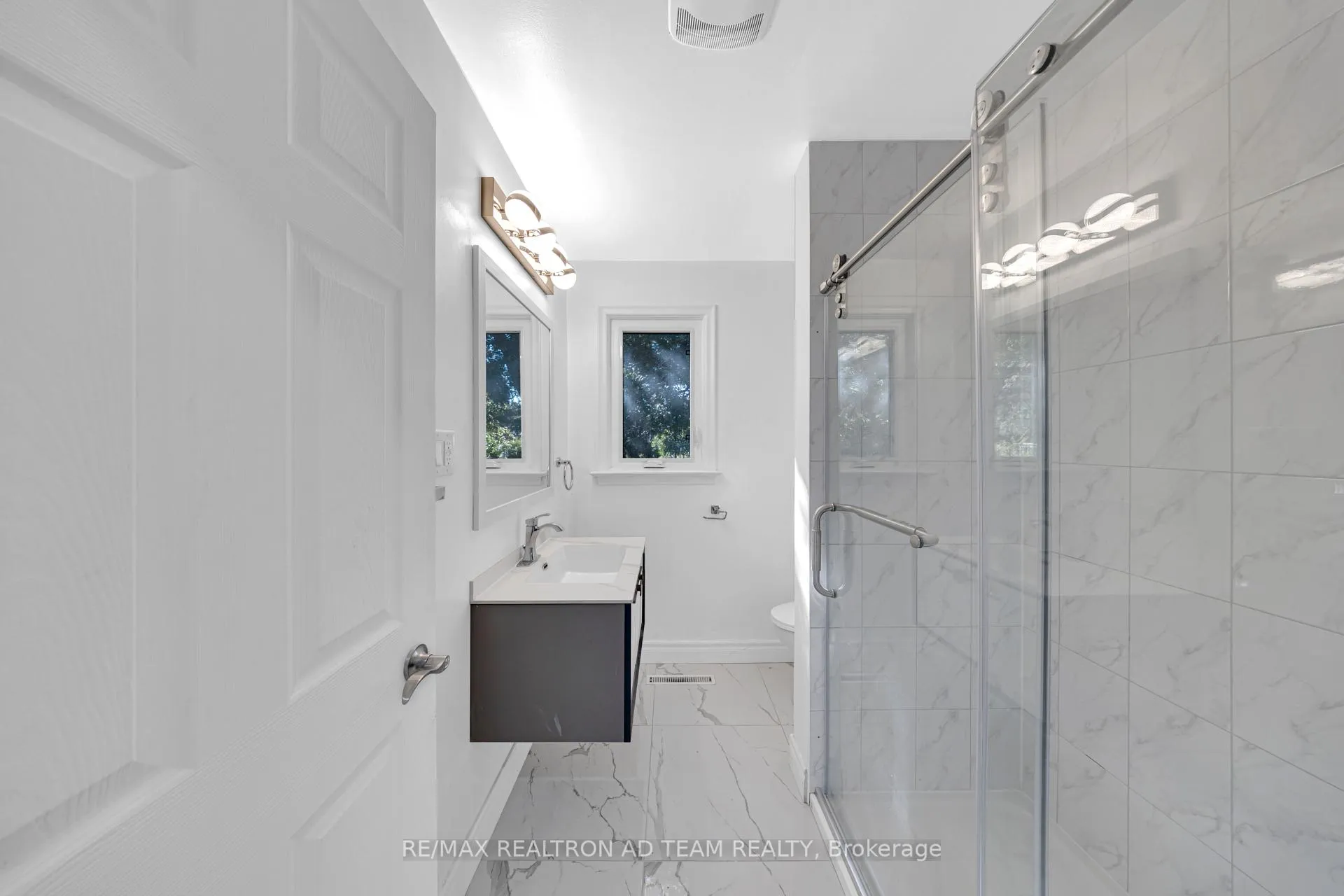 Photo 18 of Unit Main, 18 Windridge Drive, Markham, Bullock — HOMEH