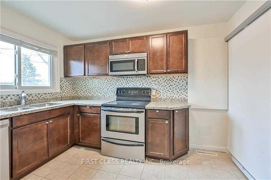 Photo 3 of Unit 1, 118 Manning Avenue, Hamilton, Greeningdon — HOMEH