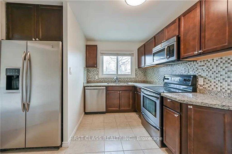 Photo 4 of Unit 1, 118 Manning Avenue, Hamilton, Greeningdon — HOMEH