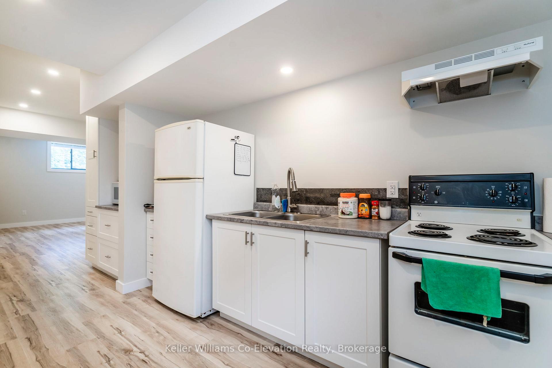 Photo 21 of 348 Fuller Avenue, Midland — HOMEH
