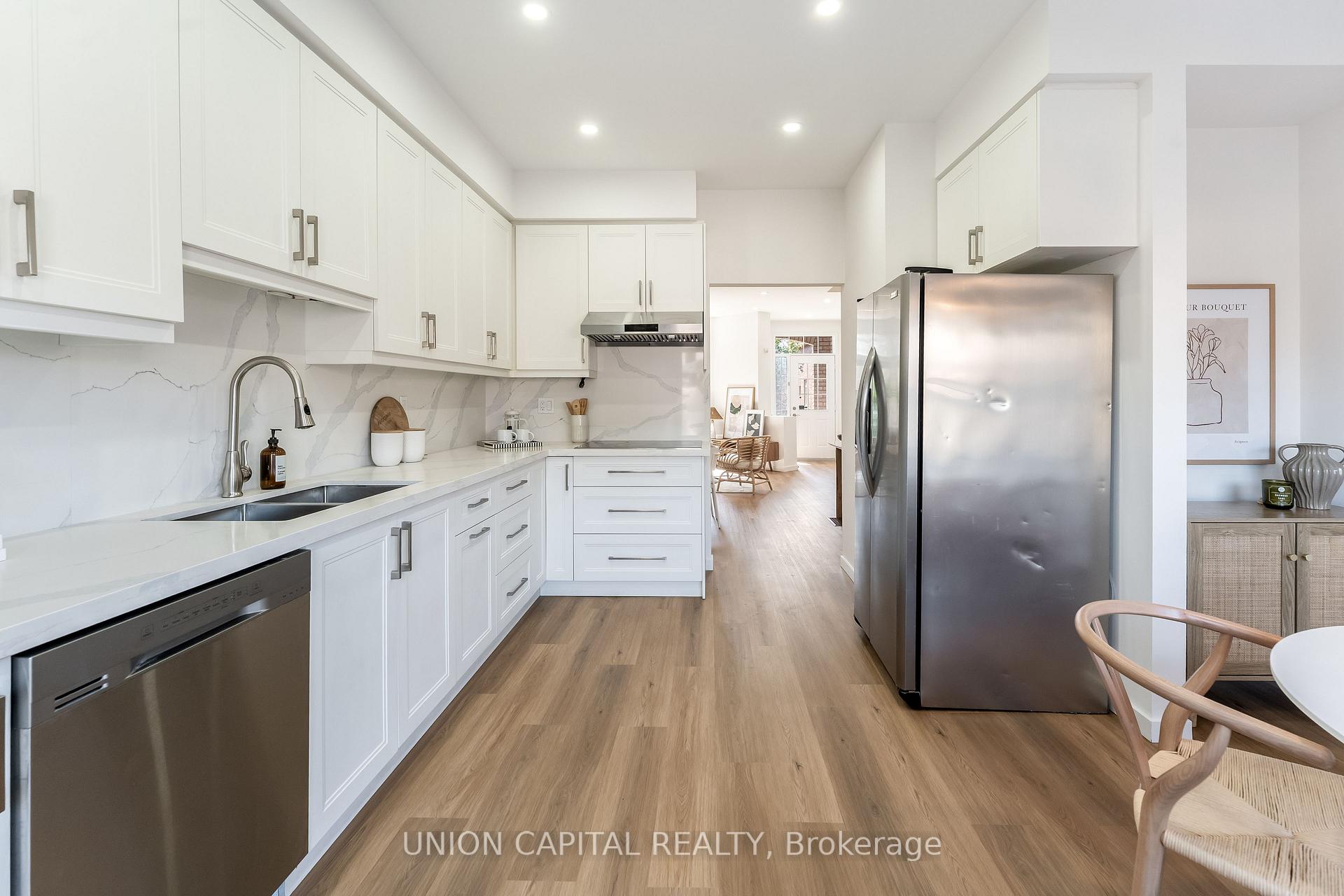 Photo 13 of 198 Bur Oak Avenue, Markham, Berczy — HOMEH