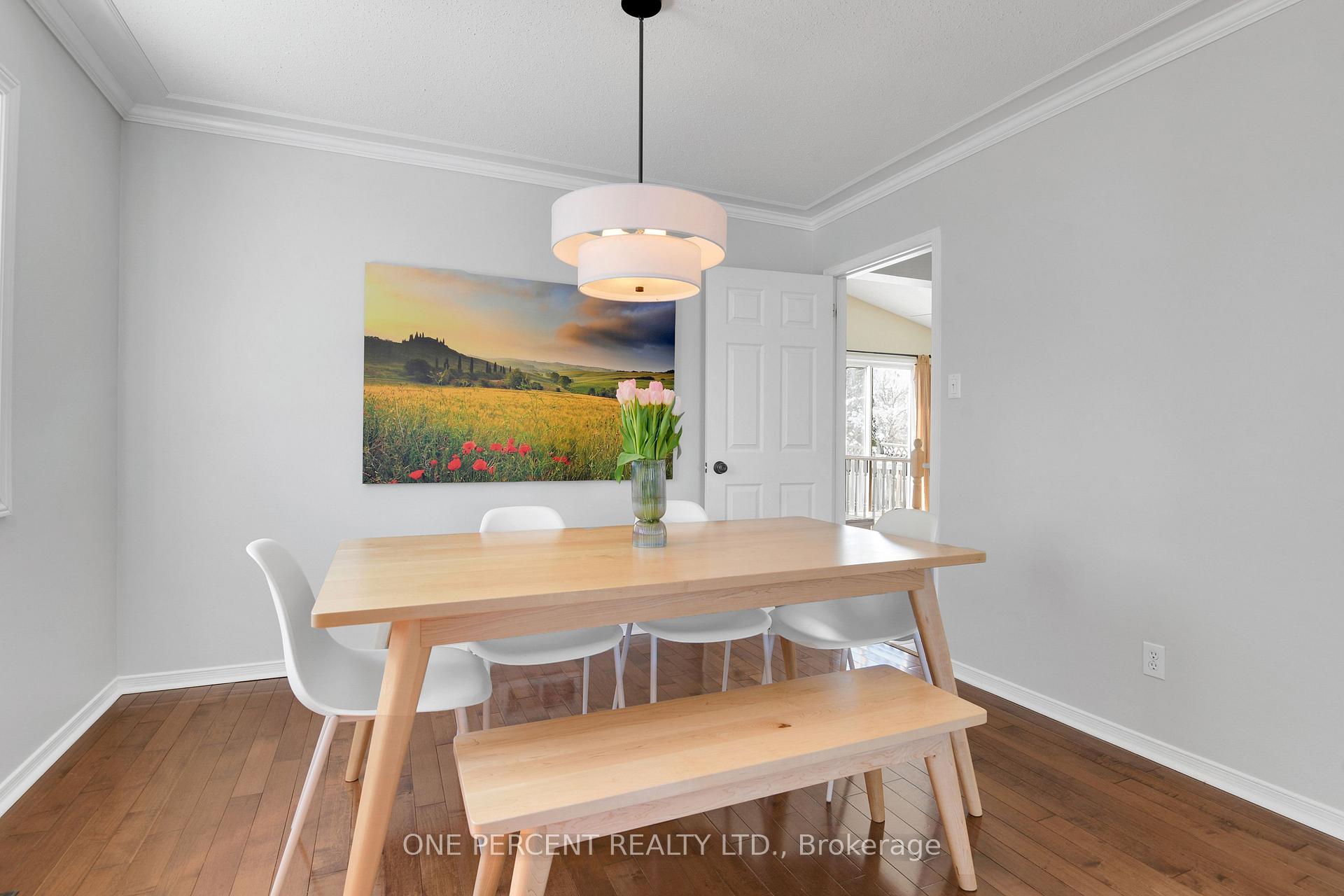 Photo 10 of 64 Silver Horse Crescent, Ottawa, Kanata - Bridlewood — HOMEH