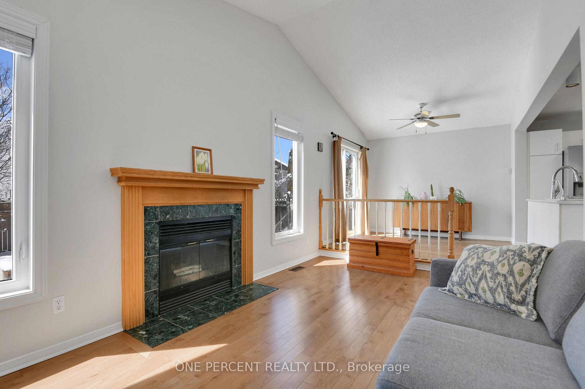 Photo 17 of 64 Silver Horse Crescent, Ottawa, Kanata - Bridlewood — HOMEH