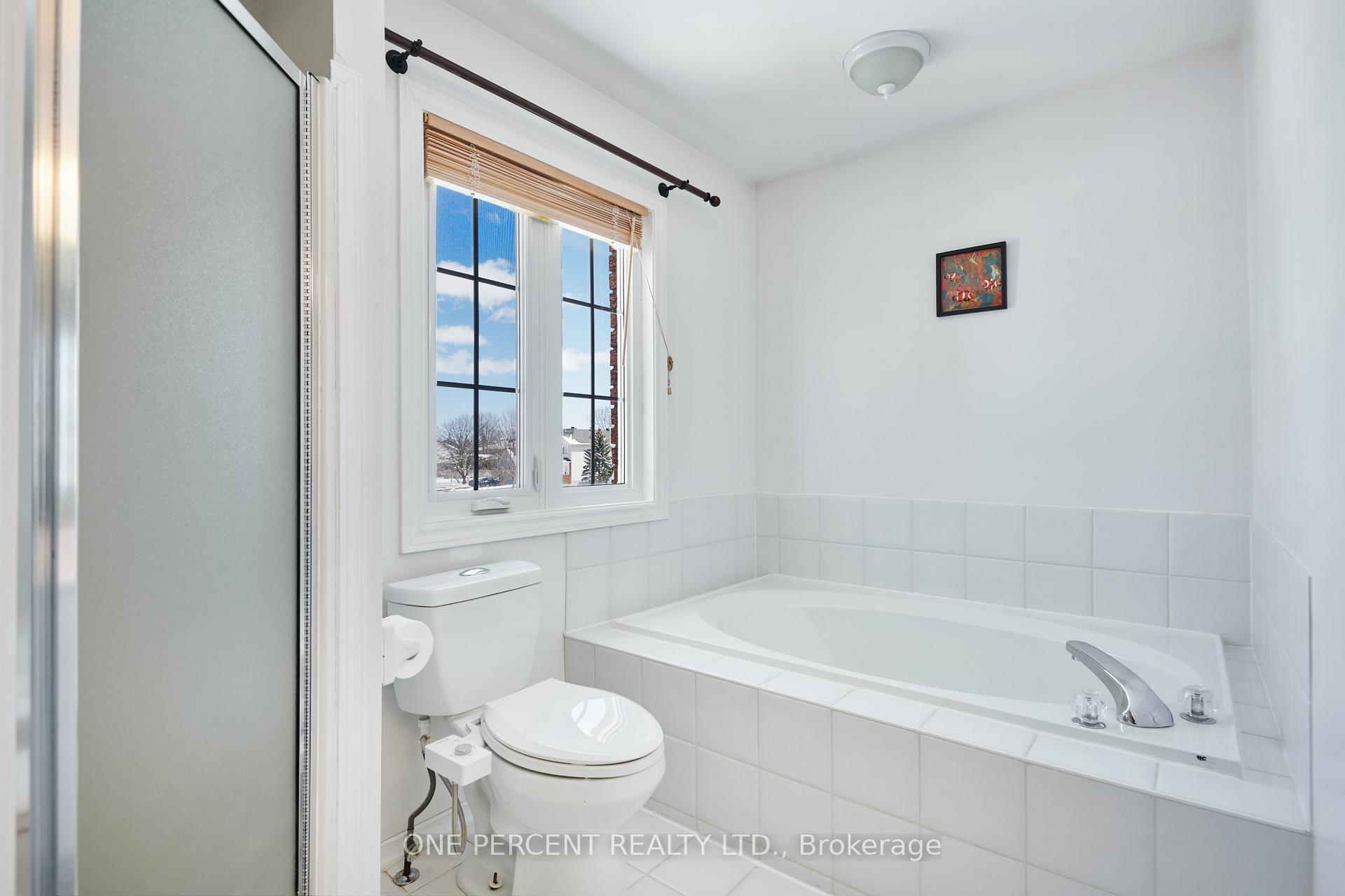 Photo 22 of 64 Silver Horse Crescent, Ottawa, Kanata - Bridlewood — HOMEH