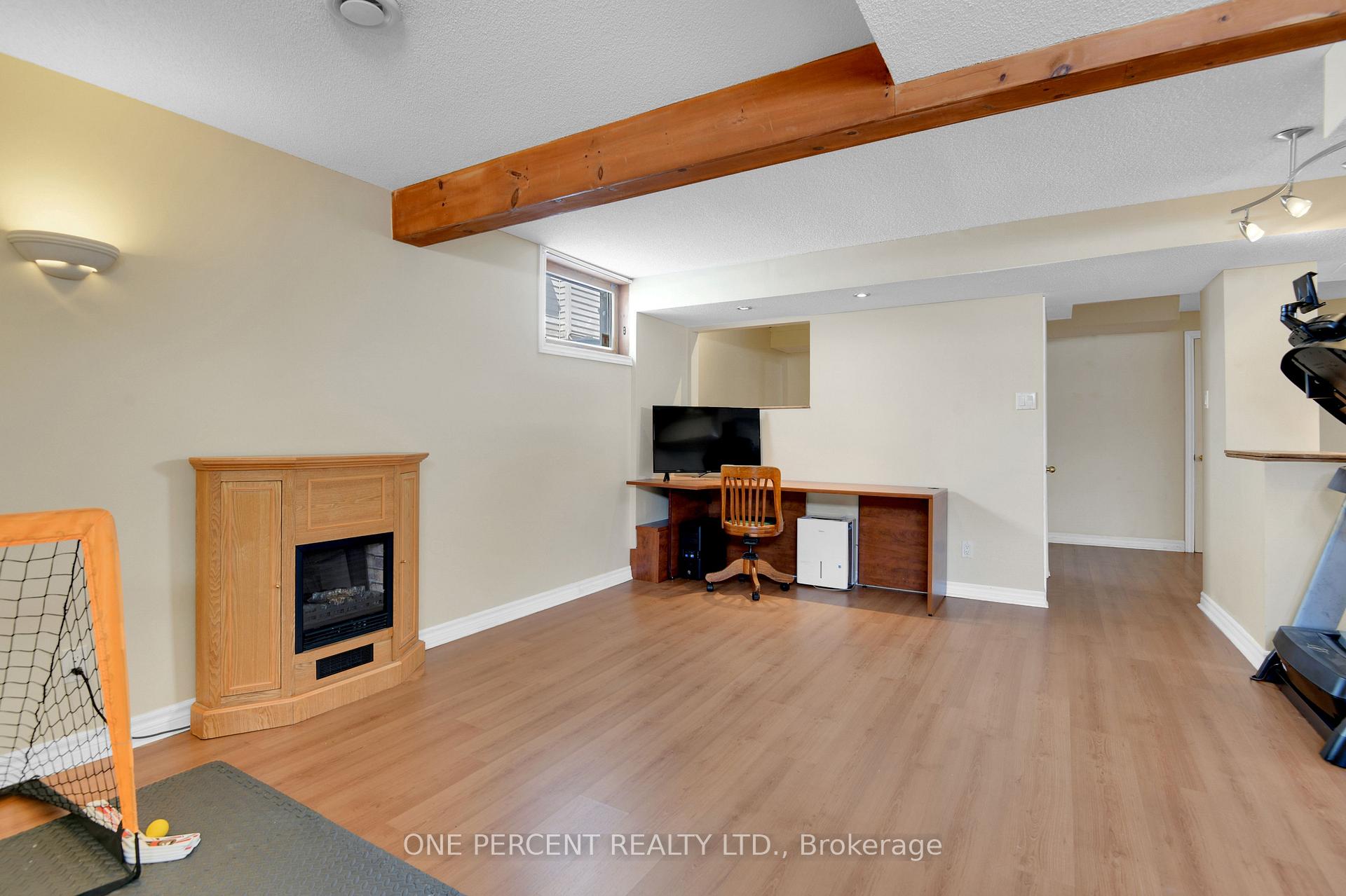 Photo 28 of 64 Silver Horse Crescent, Ottawa, Kanata - Bridlewood — HOMEH