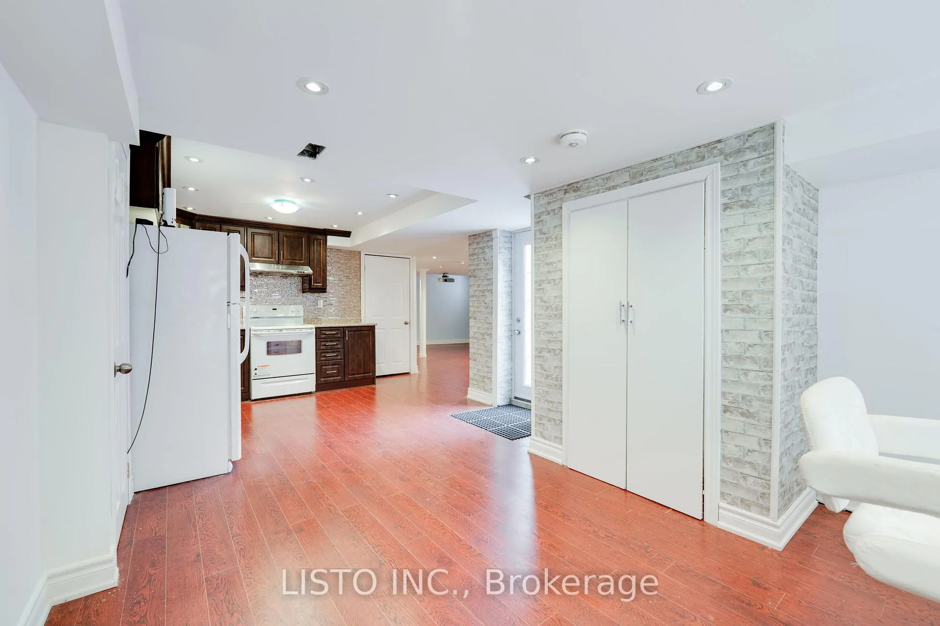 Photo 7 of Unit Bsmt, 14 Sunnyside Hill Road, Markham, Cornell — HOMEH